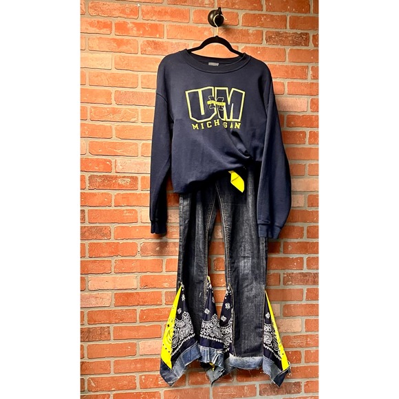 Upcycled Maize and Blue Bell Bottoms Size 30 - Picture 6 of 6